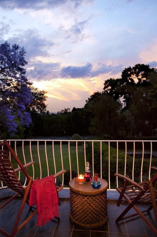 33 Melville Road Sandton Bagian luar foto